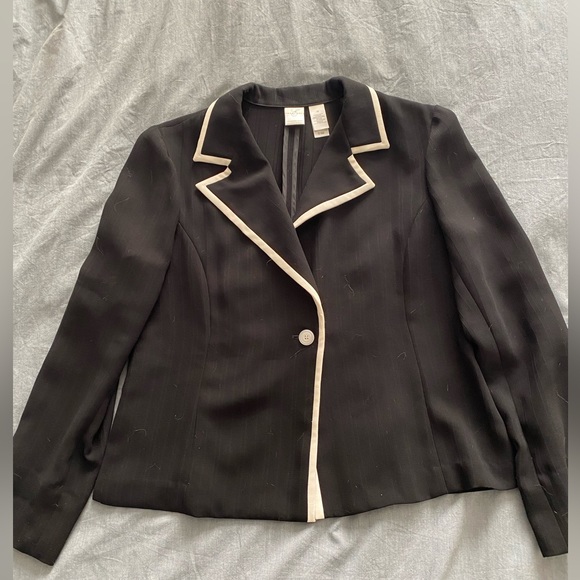 White trim blazer - Picture 1 of 2